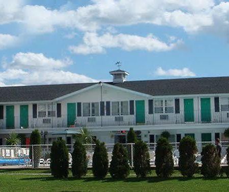 Colonial Motel Wisconsin Dells Exteriér fotografie